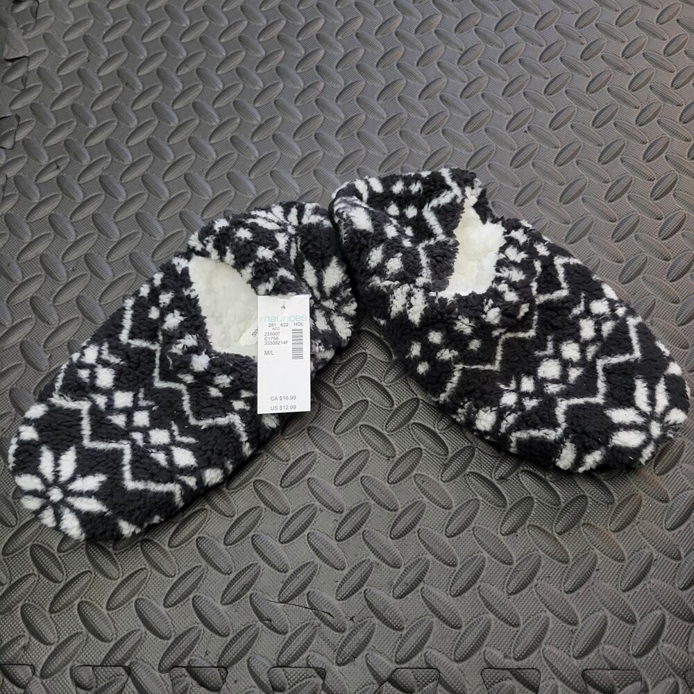 Maurices Fair Isle Slippers Women's M/L NWT Black White Fuzzy Lined Holiday Cozy